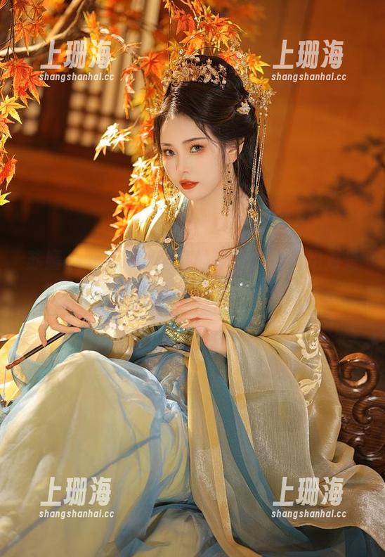 苏嫣qvq与她双马尾的奇妙之旅，绝对是全套图片值得慢慢品味的期待。