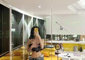 微密圈 – 牛仔辣妹大暴走，葛征的作品集分享到天上去了，别错过哦！
