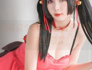 准备和黑丝交个朋友，雯粥粥的写真图册好像在召唤我！