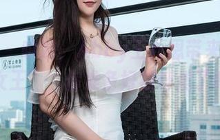 青豆客 – 哦哟，Abby王乔恩带来的私房“女王”，你准备好被俘虏了吗？
