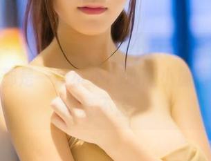 青豆客 – 每次点击黄可christine的兔女郎套图都是一次小小的心理小旅行，免费得真不错。