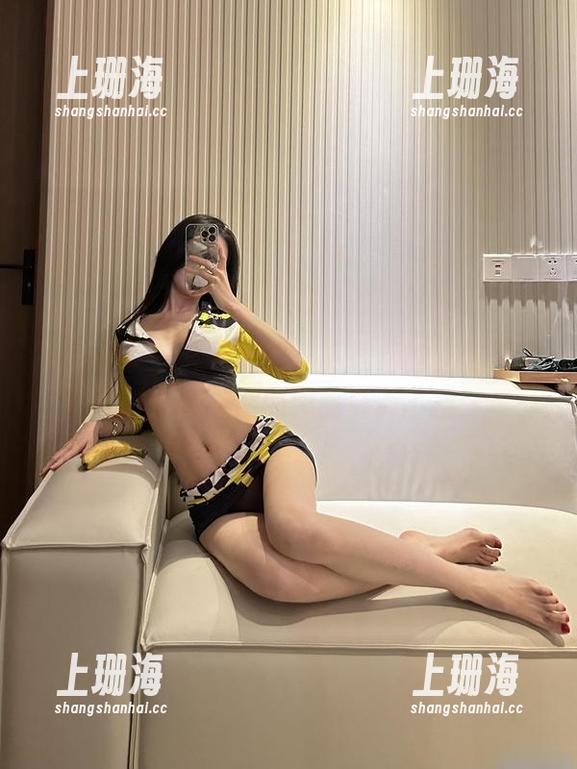 微密圈 - 一套裸足图，下载后的变数你信不信？黎允熙的作品真假不撞！